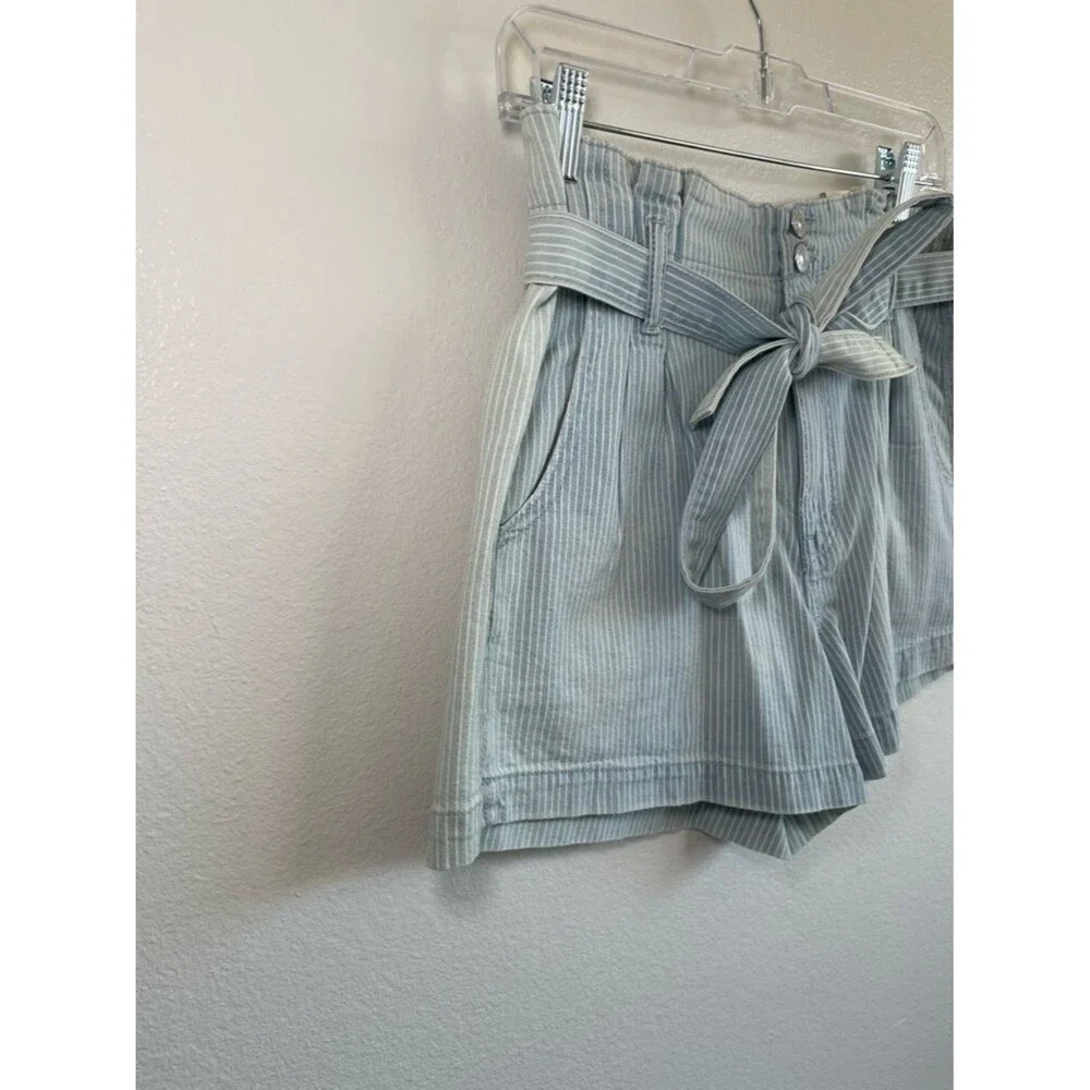 NWT American Eagle Mom Shorts - 6 Blue White Stripe Paperbag (FLAWED)